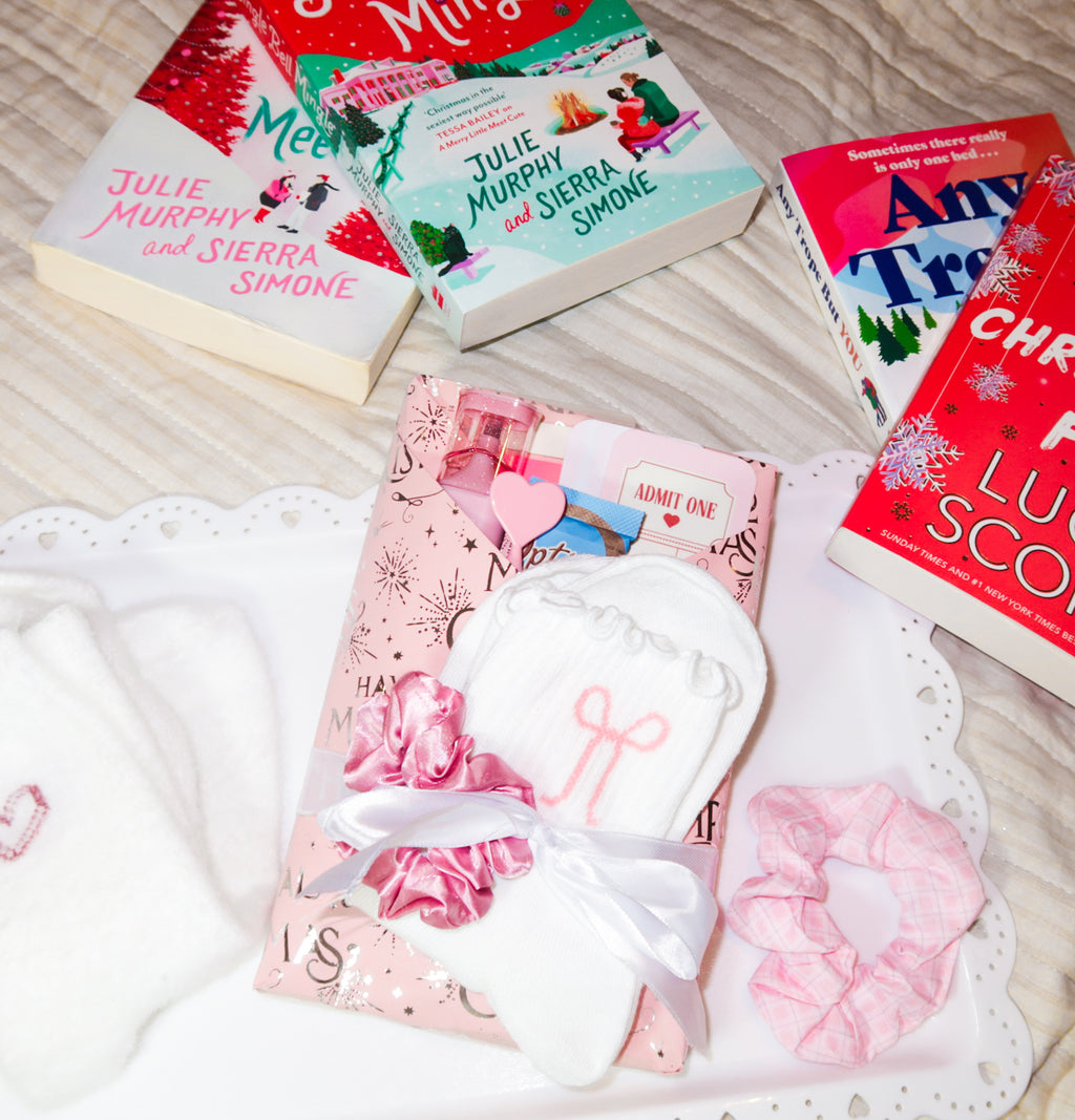 Christmas Romance Blind Date with a Book Bundle Gift Set