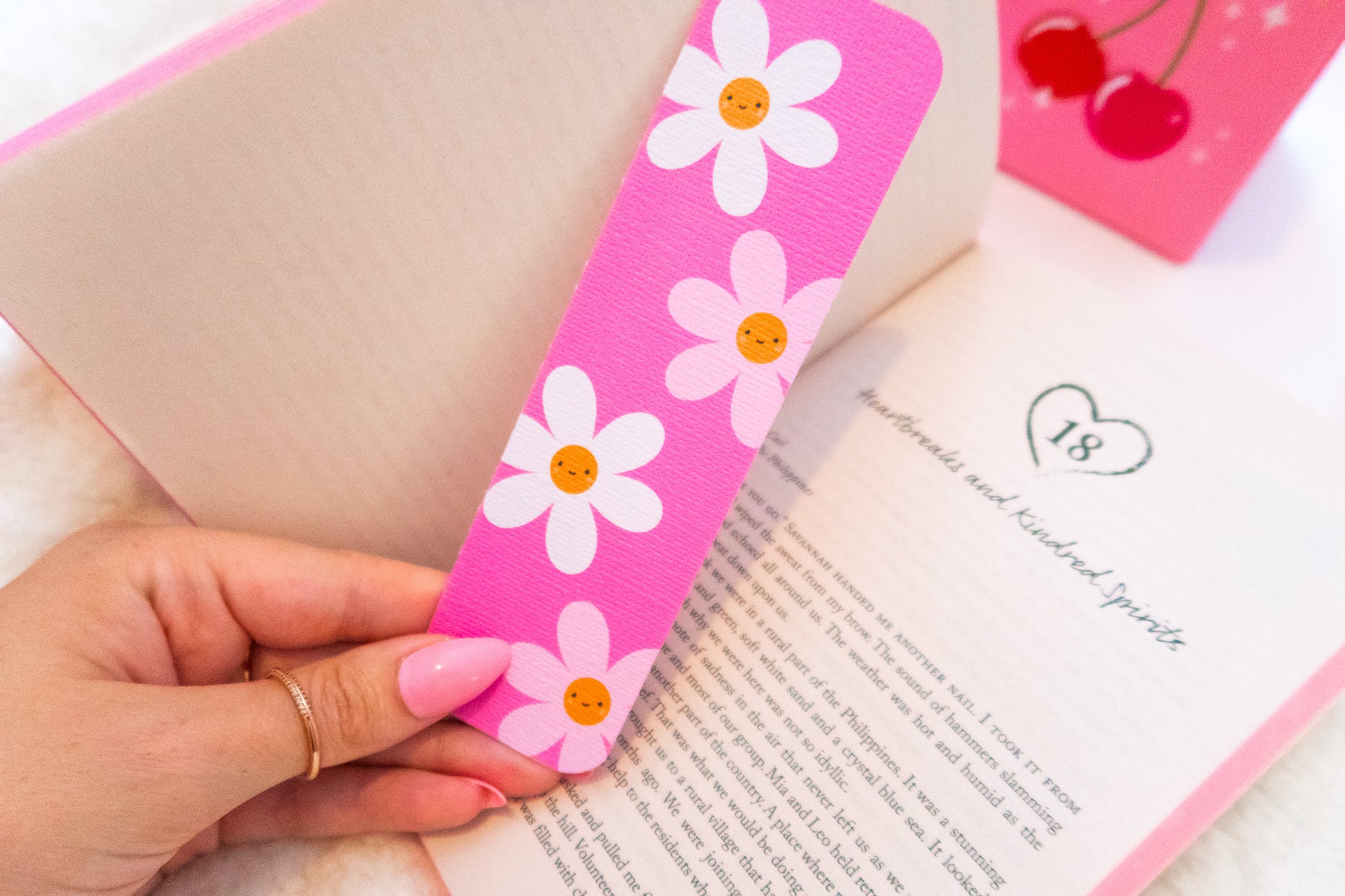 Cute Flower Pattern Bookmark