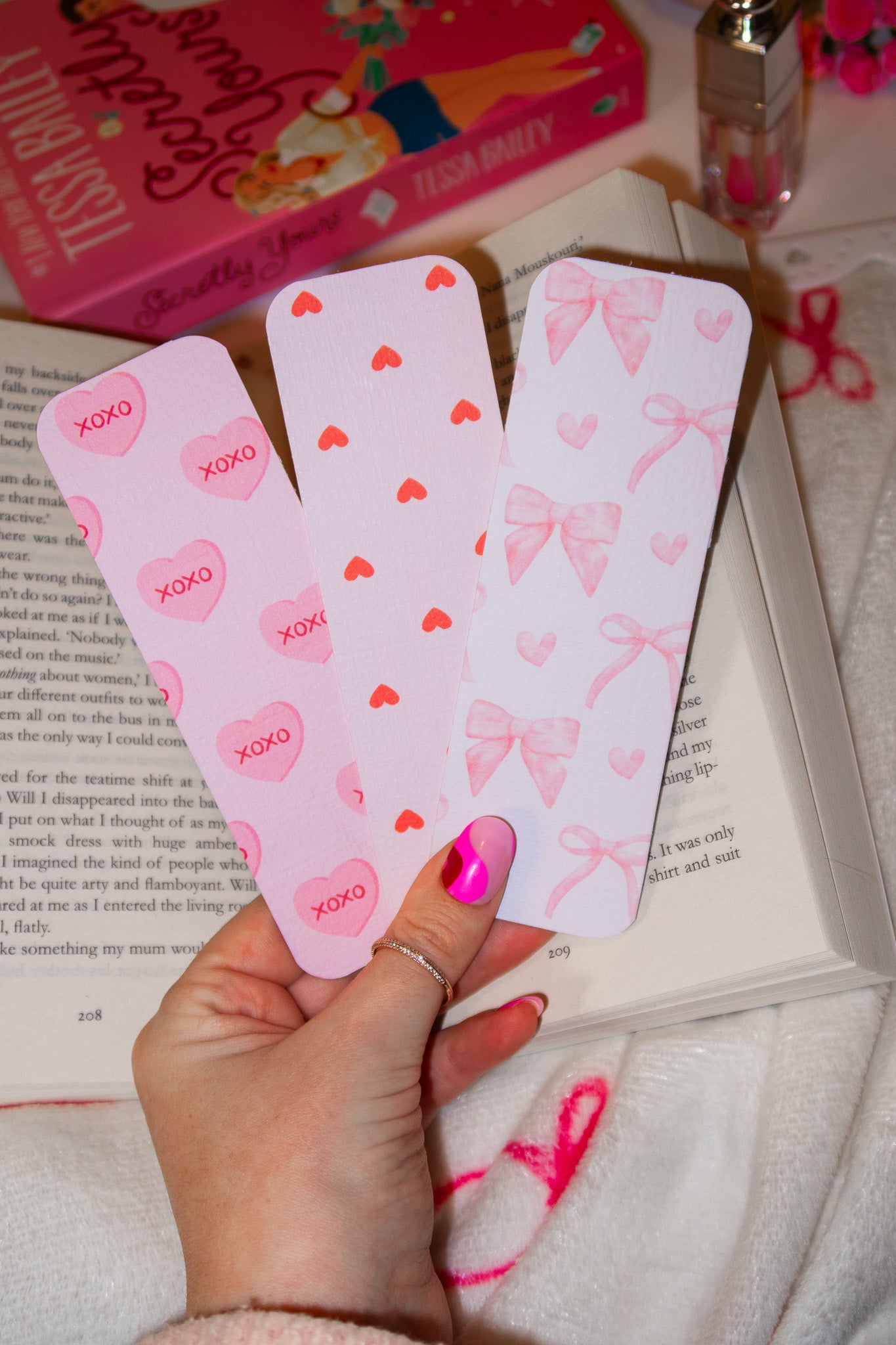 Set of 3 Pink Premium Bookmarks